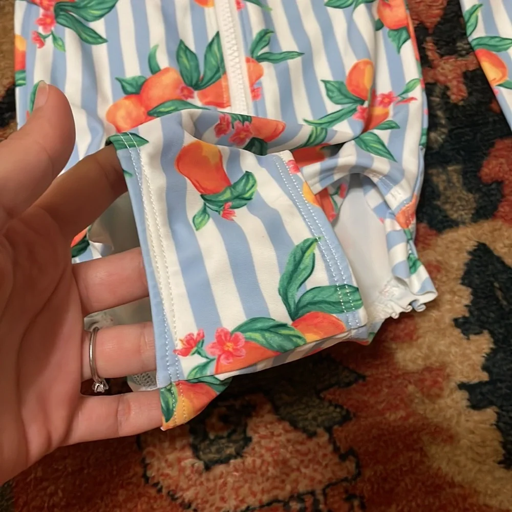 Old Navy Strawberry and Orange Girls Swimsuits Rashguards 18-24m - Picture 5 of 9